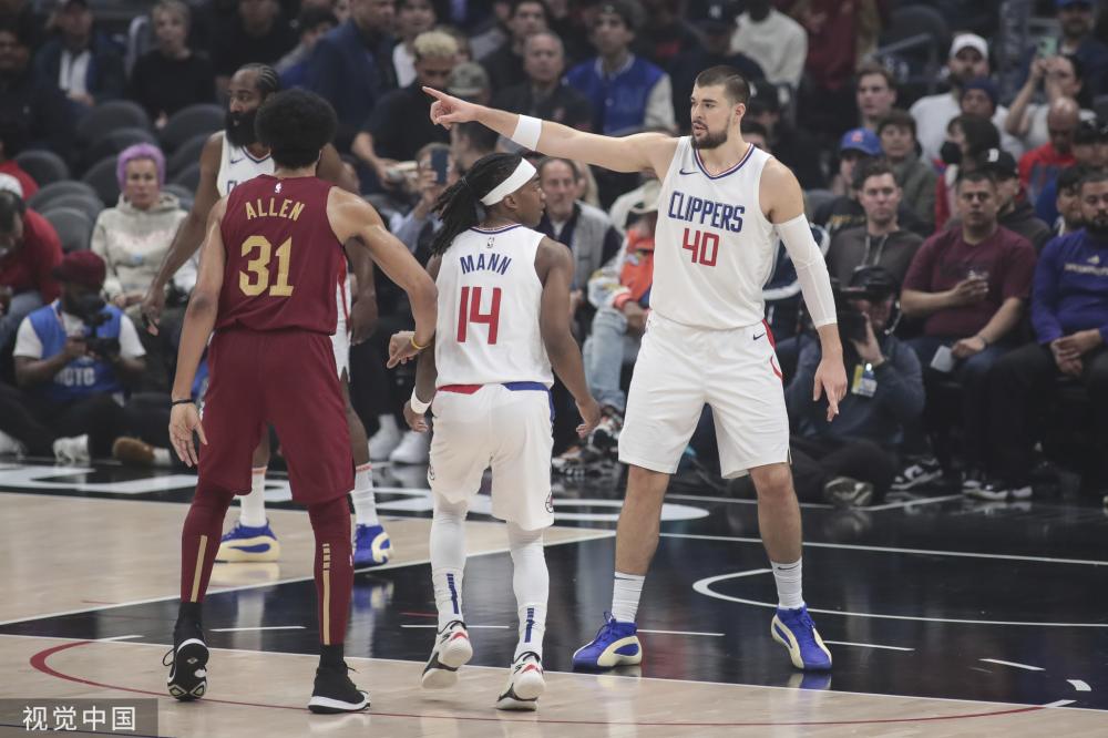 他们不仅实 他们不仅实