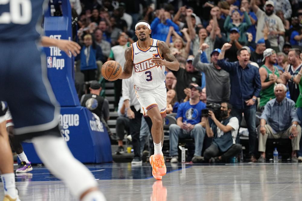 两人之间的 两人之间的