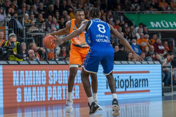 兼具速度与 兼具速度与